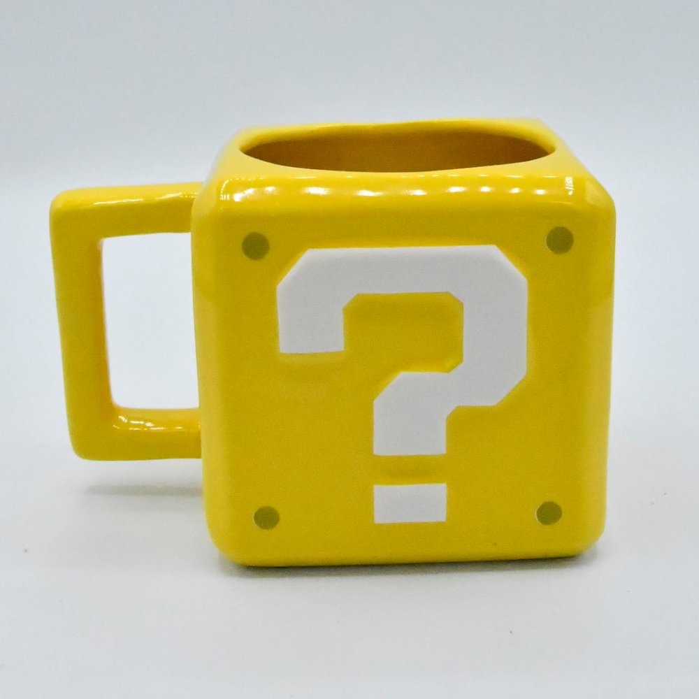 Super Mario Question Block Mug - Picture 2 of 4
